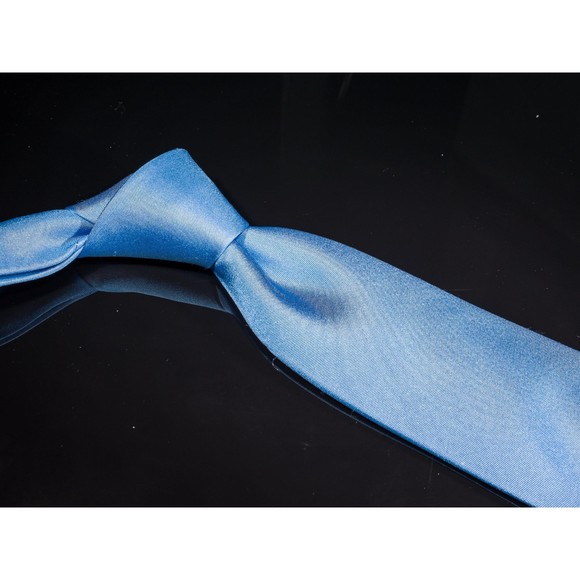 NWOT Countess Mara 100% Silk Tie Light Blue Solid Men's Designer Necktie Skinny - Picture 1 of 5